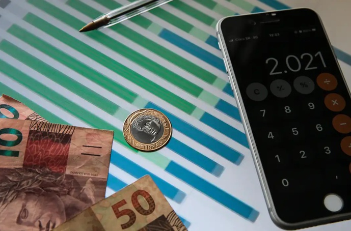 Saiba o que muda com nova tabela do Imposto de Renda que entrou em vigor neste mês