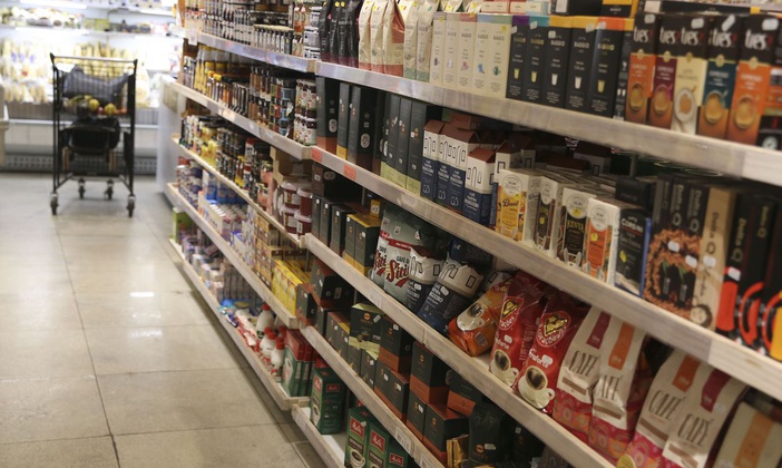 Novas regras para rótulos de alimentos valem a partir deste domingo, 09