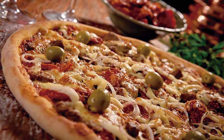 Benitta Pizzaria inaugura com promoção especial para clientes