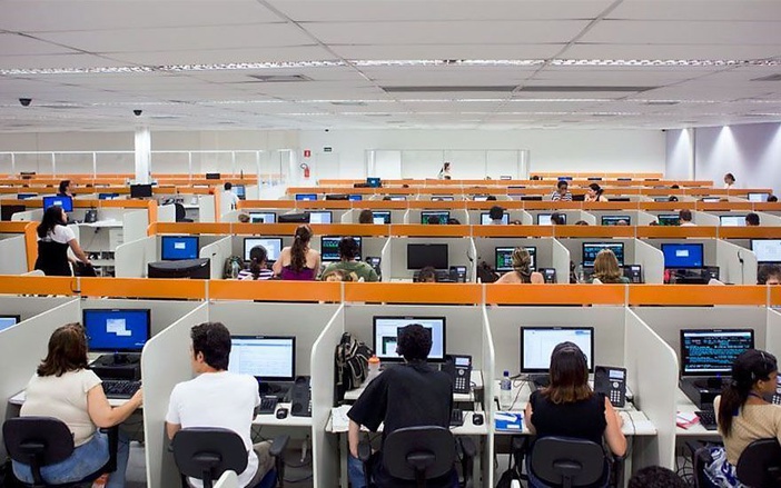 Empresa de teleatendimento abre mais 220 vagas de emprego em Ribeirão Preto