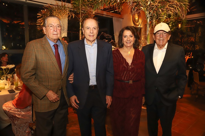 Zanini Renk celebra 50 anos