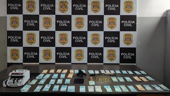 Homem é preso com arma de uso restrito e R$ 50 mil em espécie em Ribeirão Preto