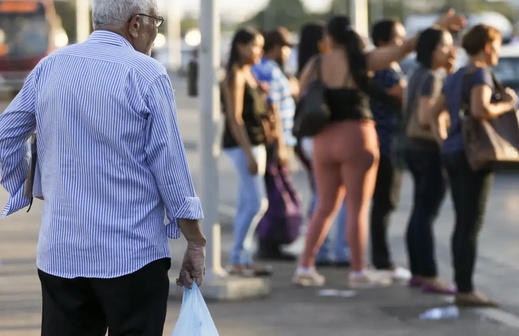 Teto de pensionista e aposentado do INSS sobe para R$ 8.475