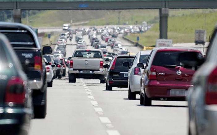 Feriado deve levar 259 mil veículos às estradas da região