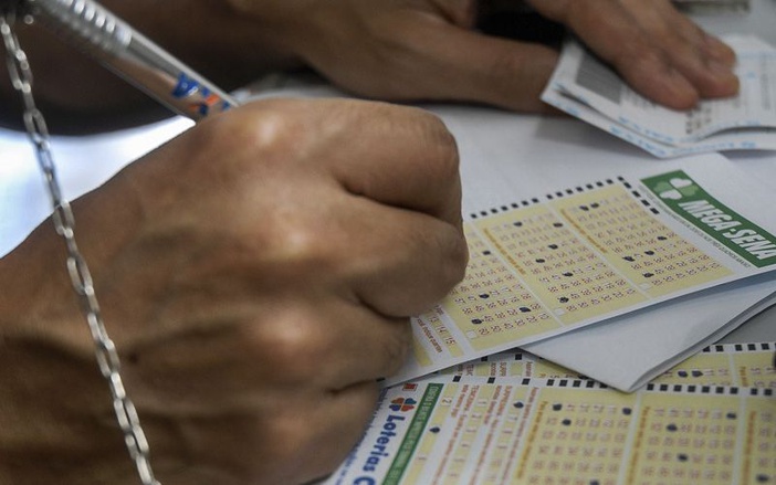 Mega-Sena acumula e poderá pagar R$ 100 milhões no sorteio de sábado, 17