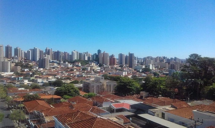 Semana começa com temperaturas amenas, mas calor deve voltar