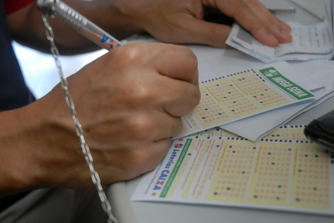 Mega-Sena deve pagar R$ 32 milhões nesta terça-feira