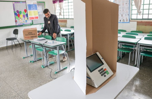 Candidatos à presidência votam neste domingo, 4
