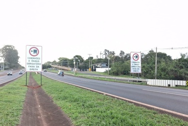Caminhões devem usar faixa da direita no Anel Viário Sul