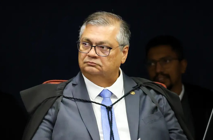 Ministro Flávio Dino libera parte das emendas de comissão bloqueadas