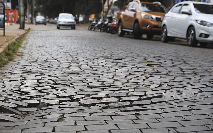 Vereadores estudam alternativas para o trânsito de veículos pesados na Avenida Nove de Julho