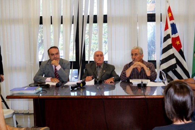 Criticado, Waldyr Villela renuncia à relatoria de Comissão Processante