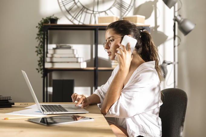 Consumidores ainda não se sentem à vontade com atendimento por chat e I.A.