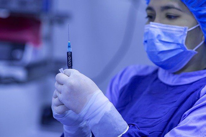Estudo aponta eficácia de uma dose da vacina em quem já teve covid-19