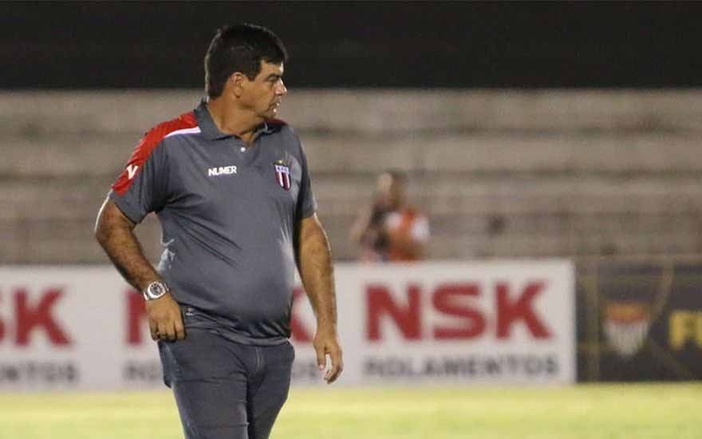 Moacir Jr não seguirá no Botafogo e diretoria diz que anunciará novo técnico