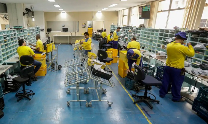 Correios divulga edital de concurso com mais de 3,5 mil vagas