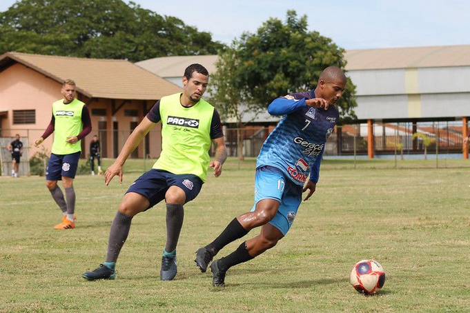 Meia do Comercial, Thiago Silva, pede dispensa do clube