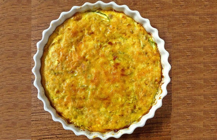 Torta de batatas, abobrinha e bacalhau