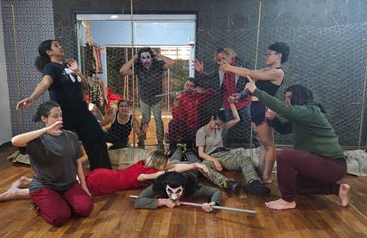 Teatro Santarosa recebe espetáculo "Piquenique no Front" em Ribeirão Preto