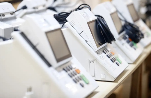 Estado de SP começa a preparar mais de 114 mil urnas para o 2º turno