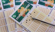 Mega-Sena acumula e pagará R$ 32 milhões na terça, 22