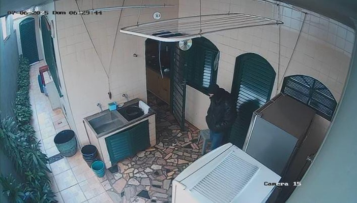 Quadrilha invade casa de idosos em Jardinópolis e rouba R$ 1 milhão em joias