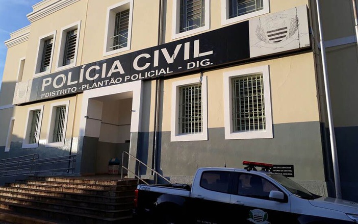 Jovem tenta esfaquear pais em Ribeirão Preto