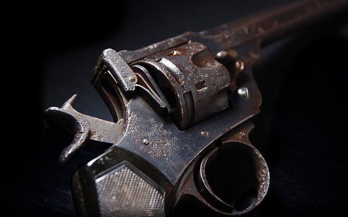 Homem é preso por posse ilegal de arma, na Zona Leste de Ribeirão Preto