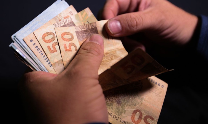 Décimo terceiro salário deve injetar R$ 208 bi na economia nacional