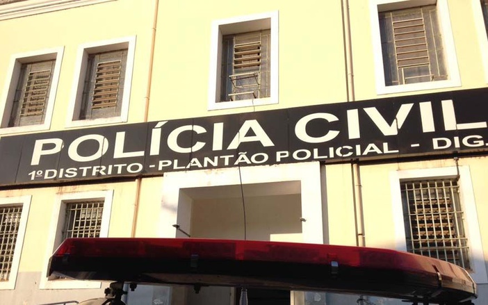 Dois assaltantes invadem casa de vítima de 73 anos em Ribeirão Preto