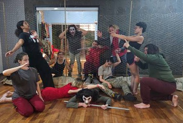 Teatro Santarosa recebe espetáculo "Piquenique no Front" em Ribeirão Preto