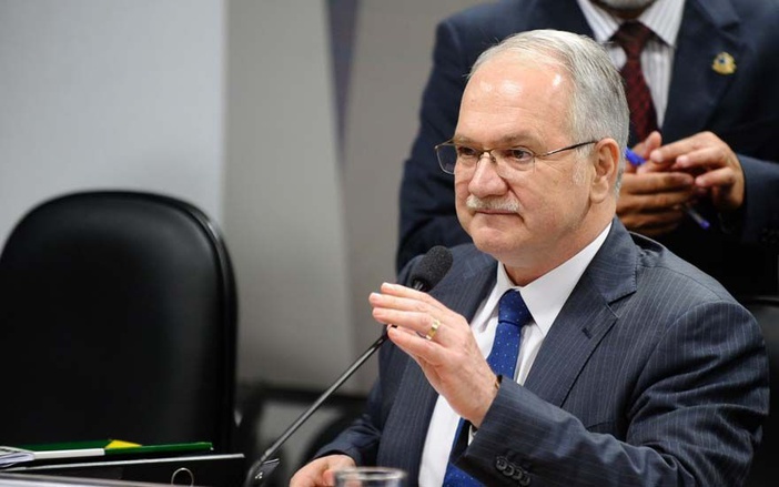Fachin arquiva investigação sobre citação a Temer em documento