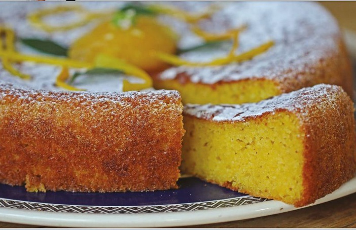 Bolo de laranja e amêndoas