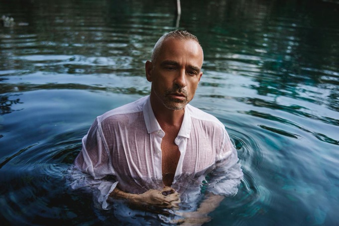 Eros Ramazzotti anuncia disco e nova turnê mundial que passará por Ribeirão Preto