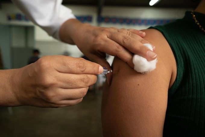 Velocidade de criação da vacina da Covid-19 é motivo de preocupação? Butantan responde