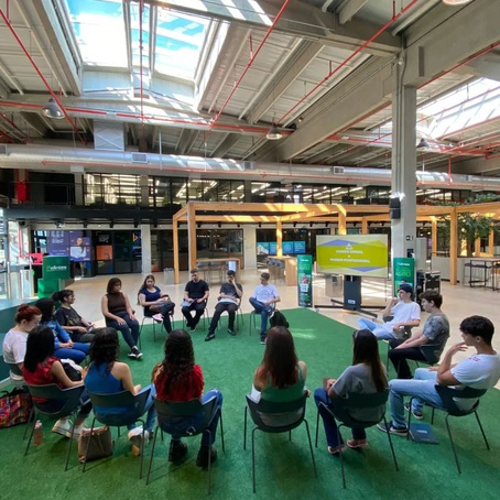 Programa Emprego e Futuro capacita jovens para o mercado de trabalho em Ribeirão Preto