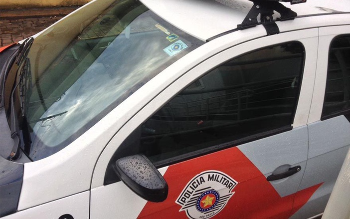 Vítimas são feitas reféns após receberem pedrada em carro em Ribeirão
