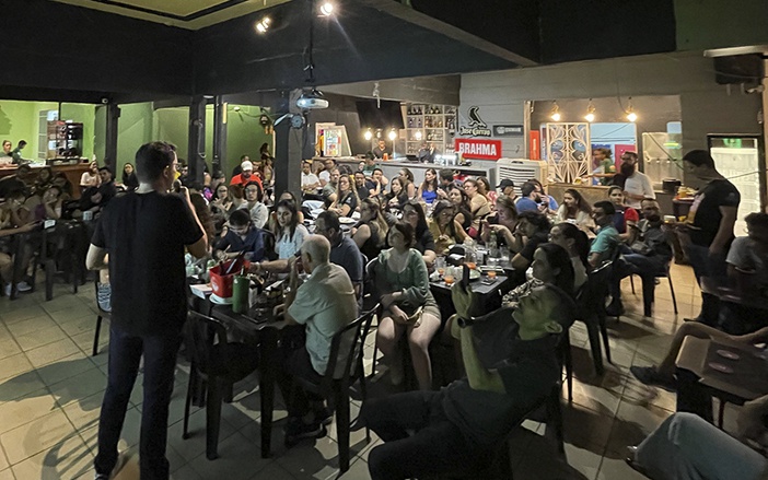 Pint of Science reúne cientistas em bares para palestras abertas ao público