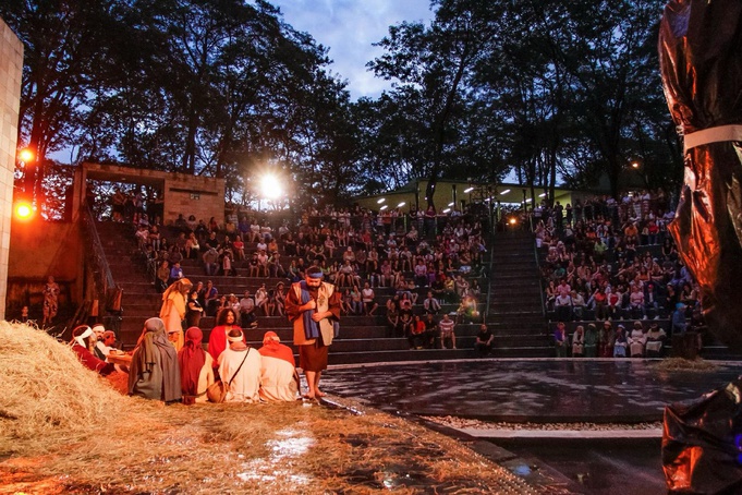 40ª Caminhada do Calvário leva encenação da Paixão de Cristo ao Teatro de Arena