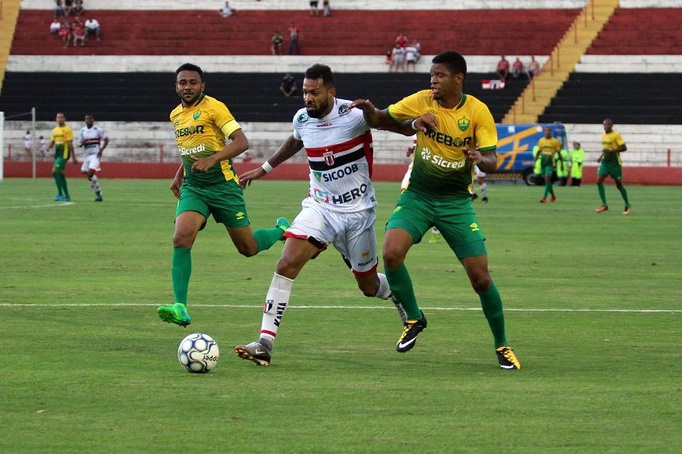 Com um atleta a menos na maior parte do jogo, Botafogo empata pela Série C