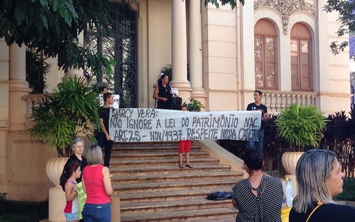 Protesto contra Estação Catedral reúne cerca de 150 pessoas