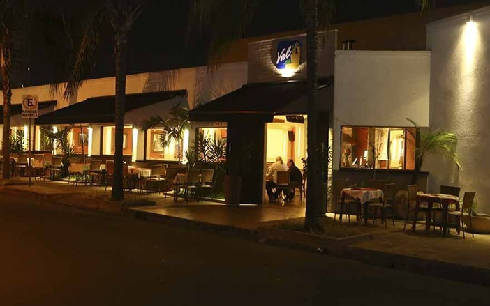 Bar do Val recebe Jota Silva e convidados neste sábado, 20