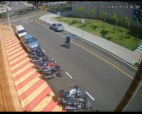 Idoso perde o controle da bicicleta e morre ao cair em córrego em Franca