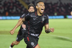 Botafogo vence o Ceará e conquista segunda vitória consecutiva na Série B
