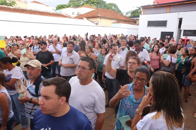 Servidores suspendem greve em Ribeirão Preto