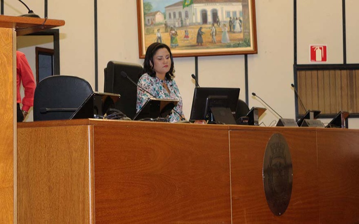 Câmara convoca extraordinária para votar redução de quórum qualificado