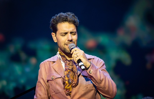 Thiago Arancam canta trilhas de novelas em Ribeirão Preto