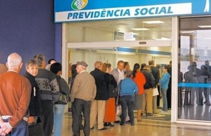 Benefício para quem está na fila do INSS
