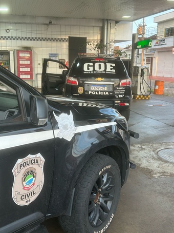 GOE de Ribeirão Preto prende casal e homem em operação contra organização criminosa em Batatais