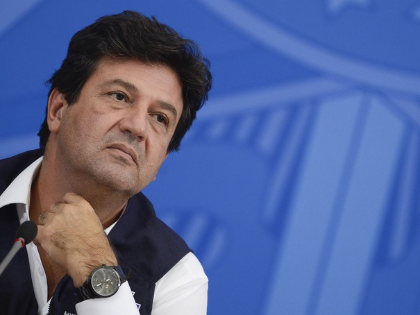 Mandetta anuncia que foi demitido do Ministério da Saúde